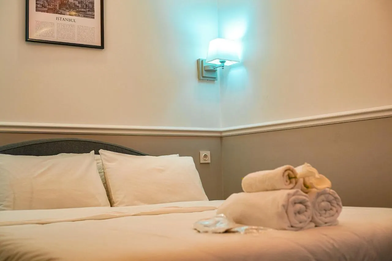 ホテル Cihangir Vav Suites イスタンブール