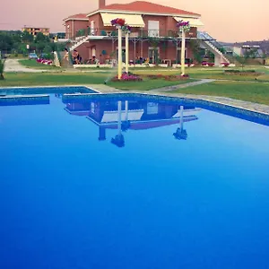 Kiki's Place Νικήτη